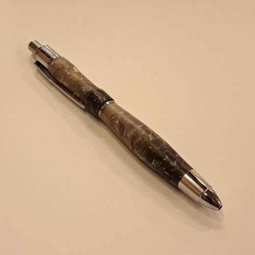 Click to view detail for CR-022 Pen - Acrylic/Taupe/Carved/Silver $60